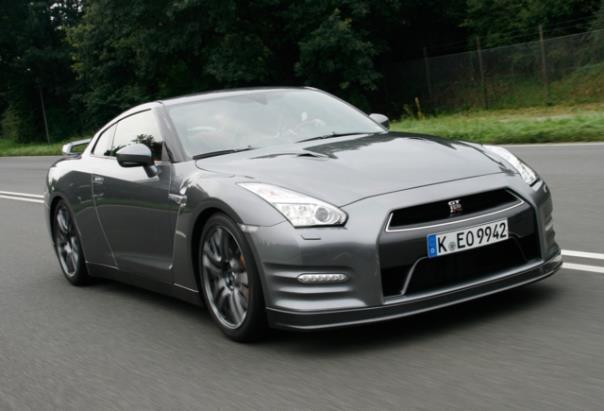 Nissan GT-R.  Foto:Auto-Medienportal.Net/Busse